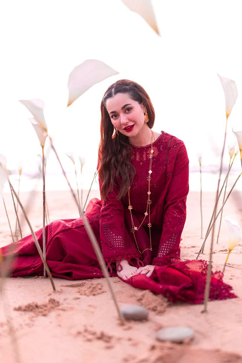 SC-25050023 || Qalamkar 3-Piece Summer Set – Premium Lawn Embroidery Now 46% Off! ||