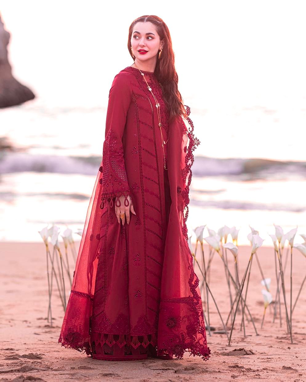 SC-25050023 || Qalamkar 3-Piece Summer Set – Premium Lawn Embroidery Now 46% Off! ||