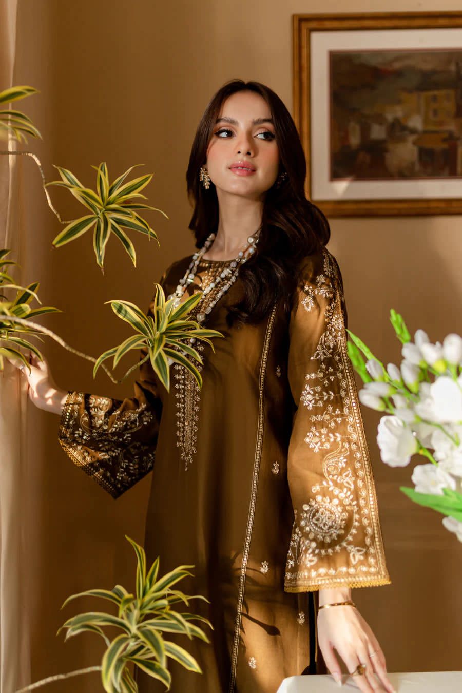 SC-25050047 | Threads of Tradition – Premium 2PC Summer Lawn Suit